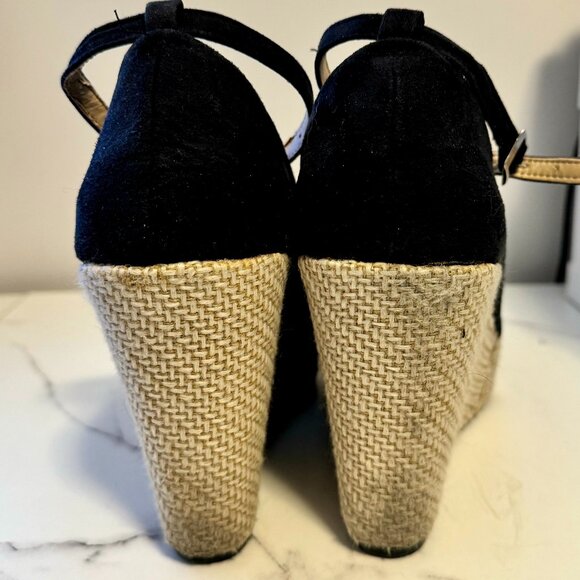Woman's | woven| Wedges - Picture 3 of 3